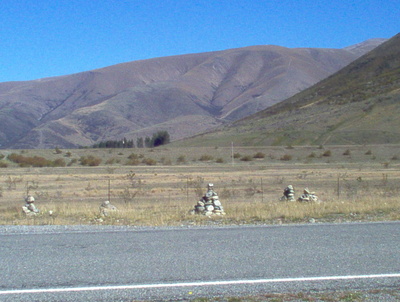 rock_formations_between_omarama_and_lindis_pass_4_400